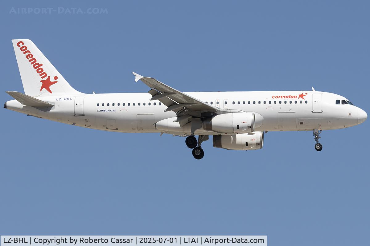 LZ-BHL, 2006 Airbus A320-200 C/N 2987, Arrival