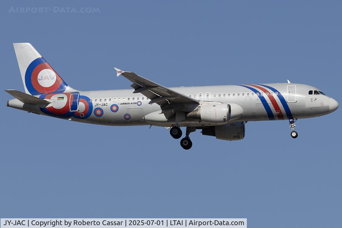 JY-JAC, 1989 Airbus A320-211 C/N 029, Arrival