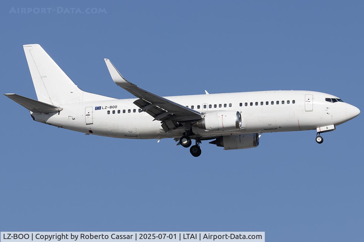 LZ-BOO, 1992 Boeing 737-341 C/N 26852/2273, Arrival