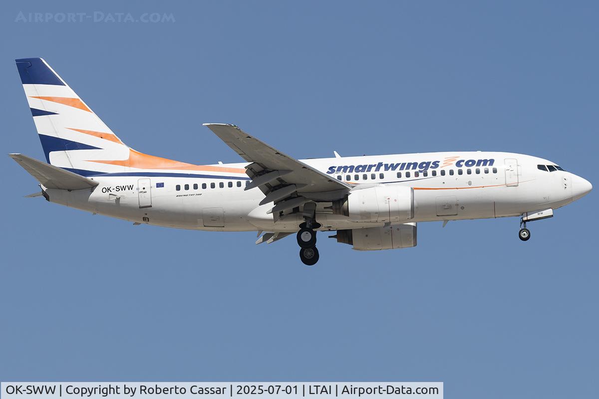 OK-SWW, 2003 Boeing 737-7Q8 C/N 28254, Arrival