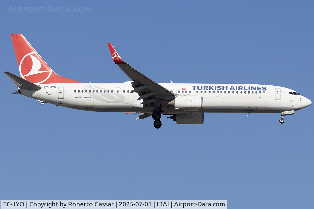 TC-JYO, 2015 Boeing 737-9F2/ER C/N 42013, Arrival