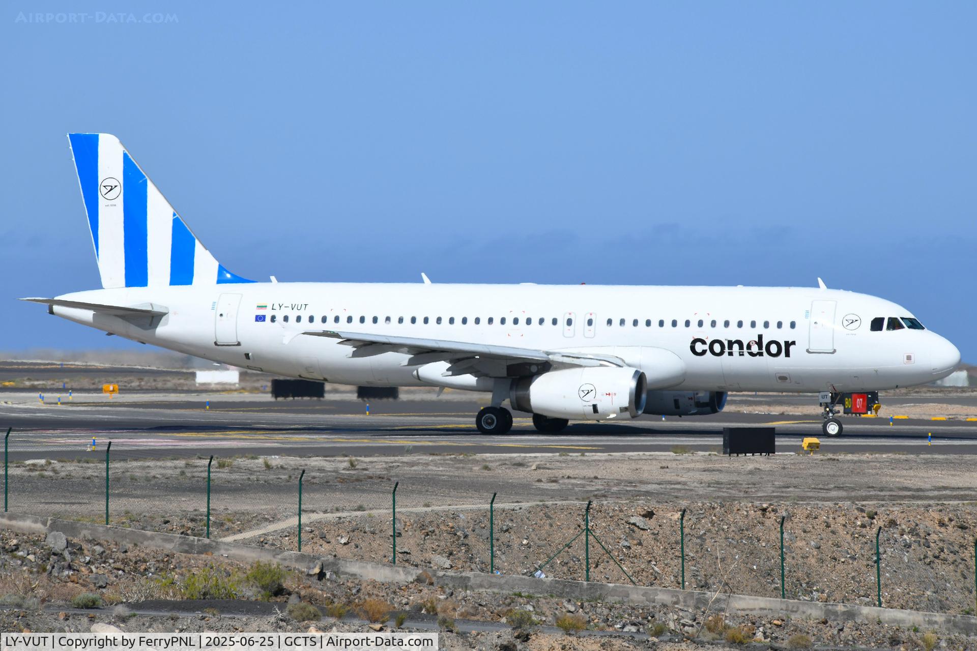 LY-VUT, 2007 Airbus A320-232 C/N 3275, Heston Airlines is operating this A320 for Condor