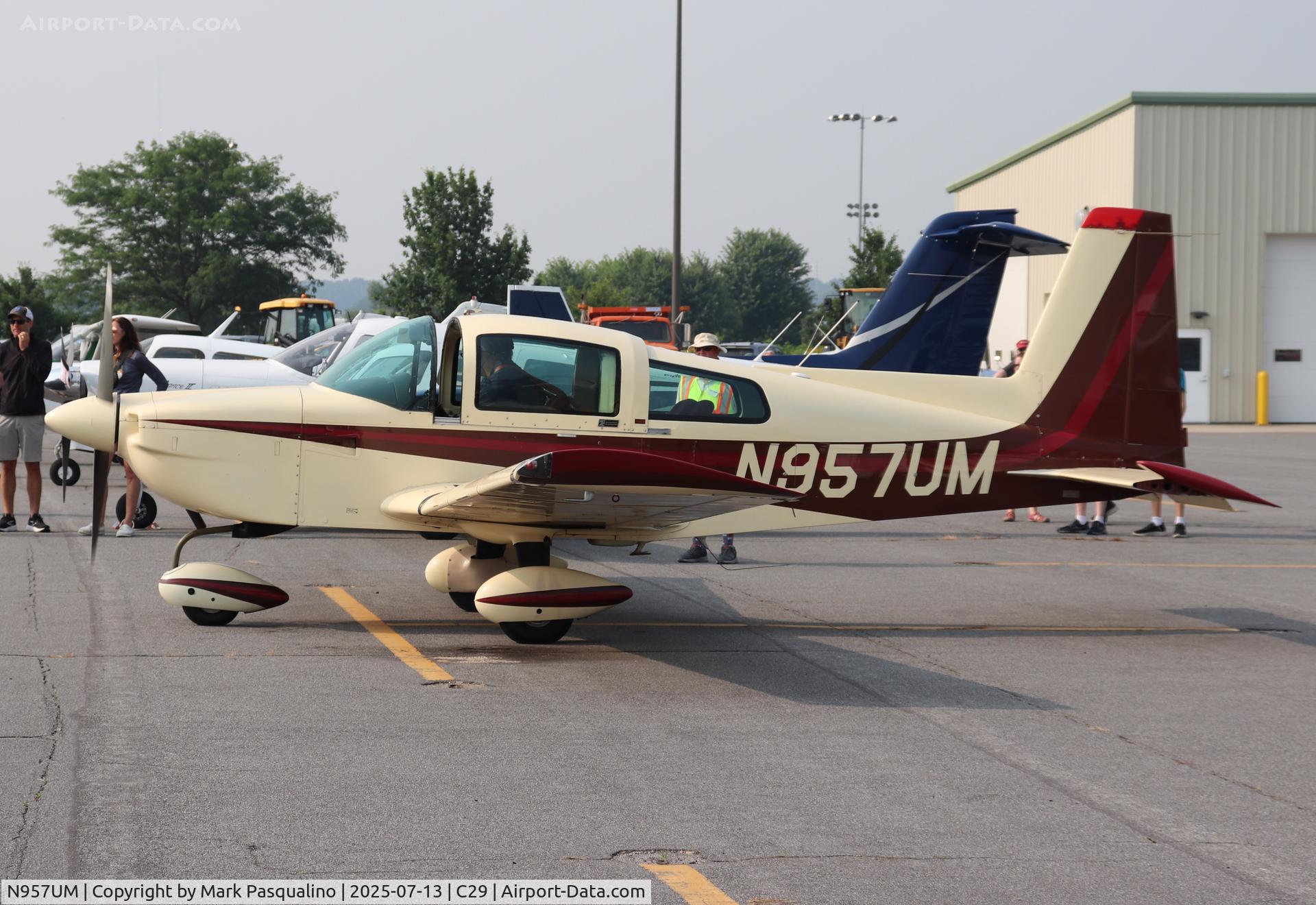 N957UM, 1990 American General AG-5B Tiger C/N 10002, American General AG-5B