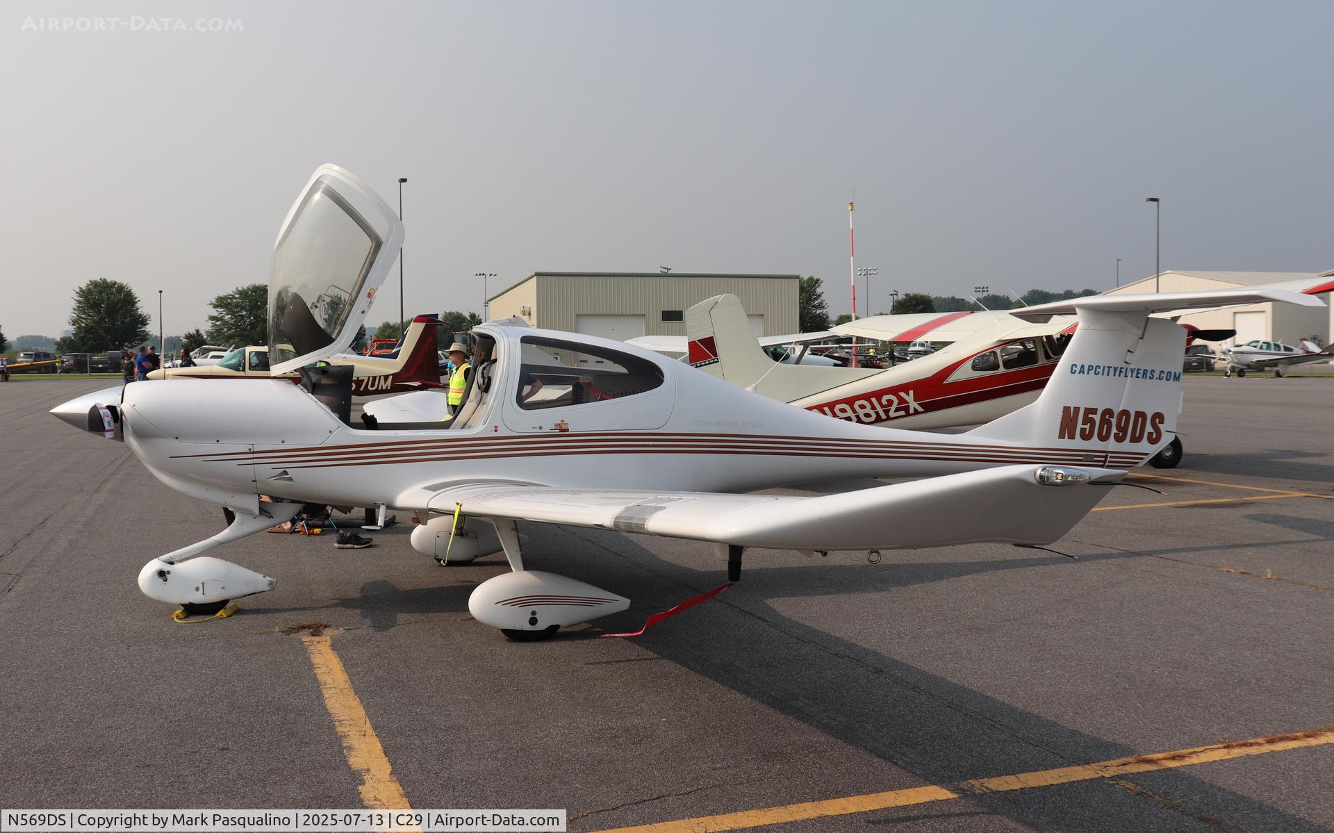 N569DS, 2006 Diamond DA-40 Diamond Star C/N 40.648, Diamond DA-40