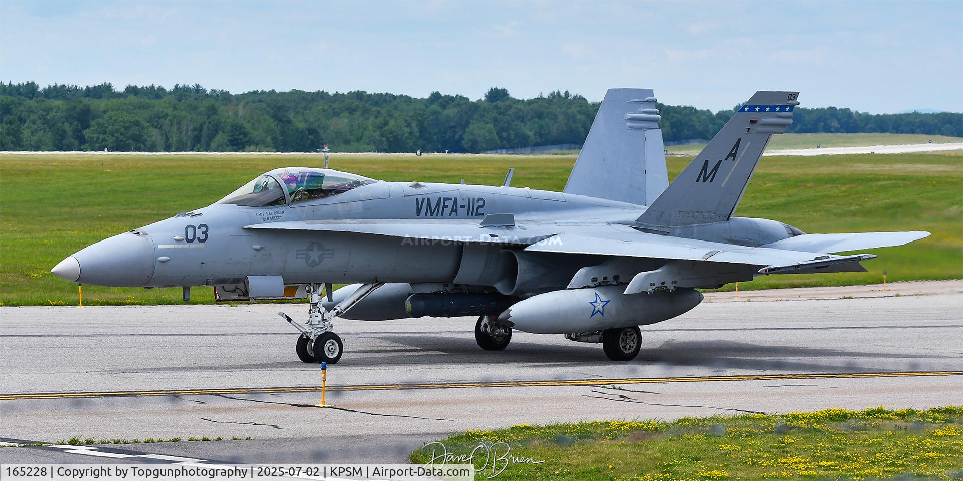 165228, McDonnel Douglas F/A-18C Hornet C/N 1415/C453, COWBOY16 taxiing to 34 Hammerhead