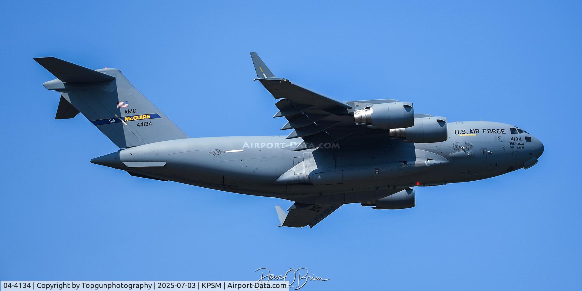 04-4134, 2004 Boeing C-17A Globemaster III C/N P-134, Quick turn by REACH870 after clearing customs