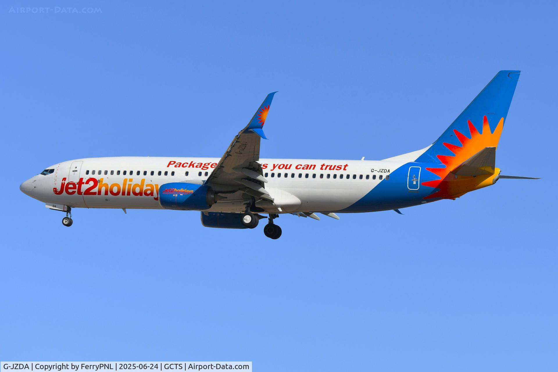 G-JZDA, 2012 Boeing 737-82R C/N 40014, Jet2 B738 landing in TFS