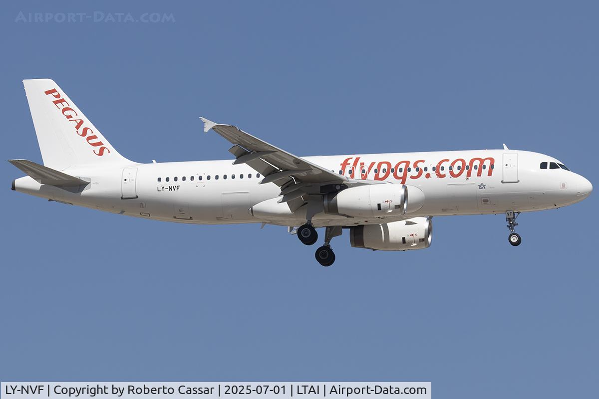 LY-NVF, 2009 Airbus A320-232 C/N 4094, Arrival