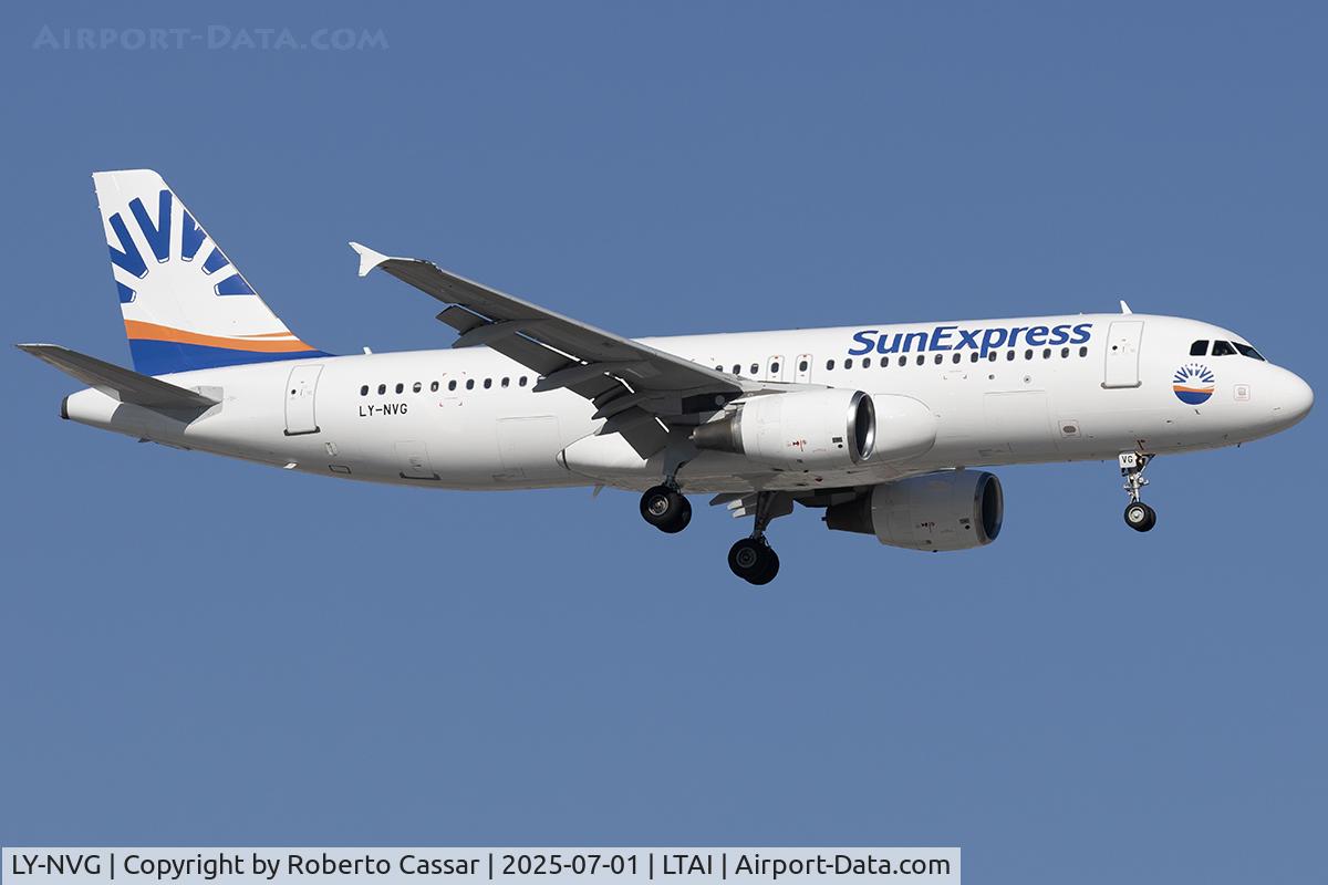 LY-NVG, 2010 Airbus A320-214 C/N 4175, Arrival