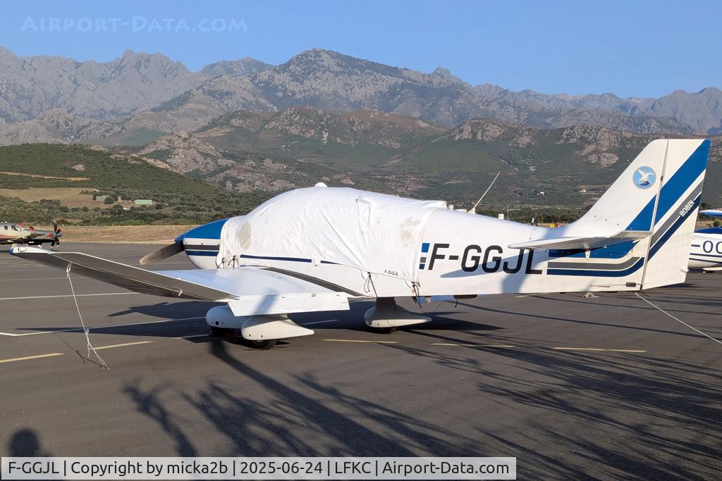 F-GGJL, Robin DR-400-180 Regent C/N 1807, Parked