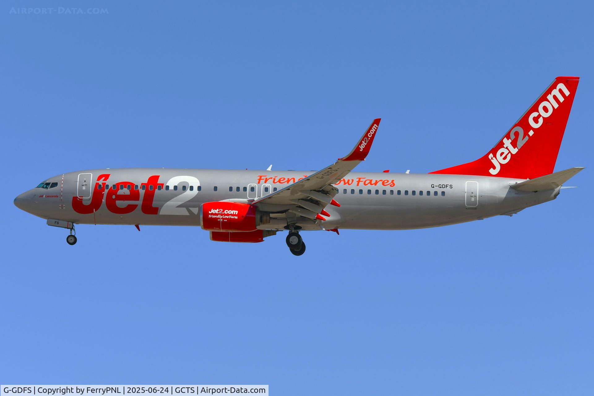 G-GDFS, 2001 Boeing 737-86N C/N 32243, Jet2 B738 landing