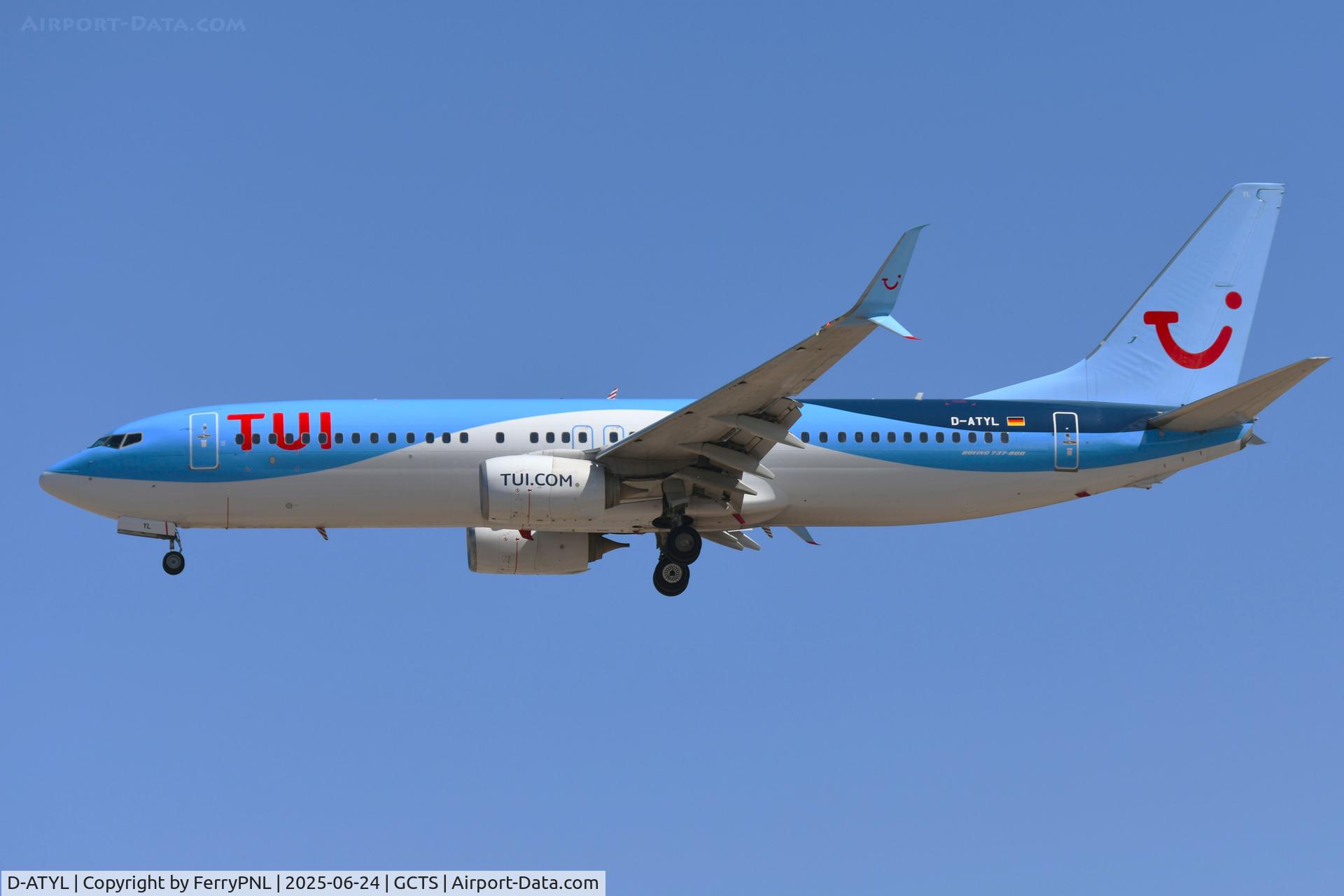 D-ATYL, 2013 Boeing 737-8K5 C/N 37250, TUI B738 landing