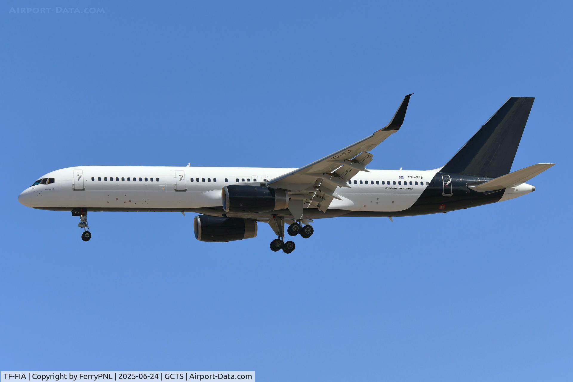 TF-FIA, 2000 Boeing 757-256 C/N 29310, Icelandair B752 landing in  