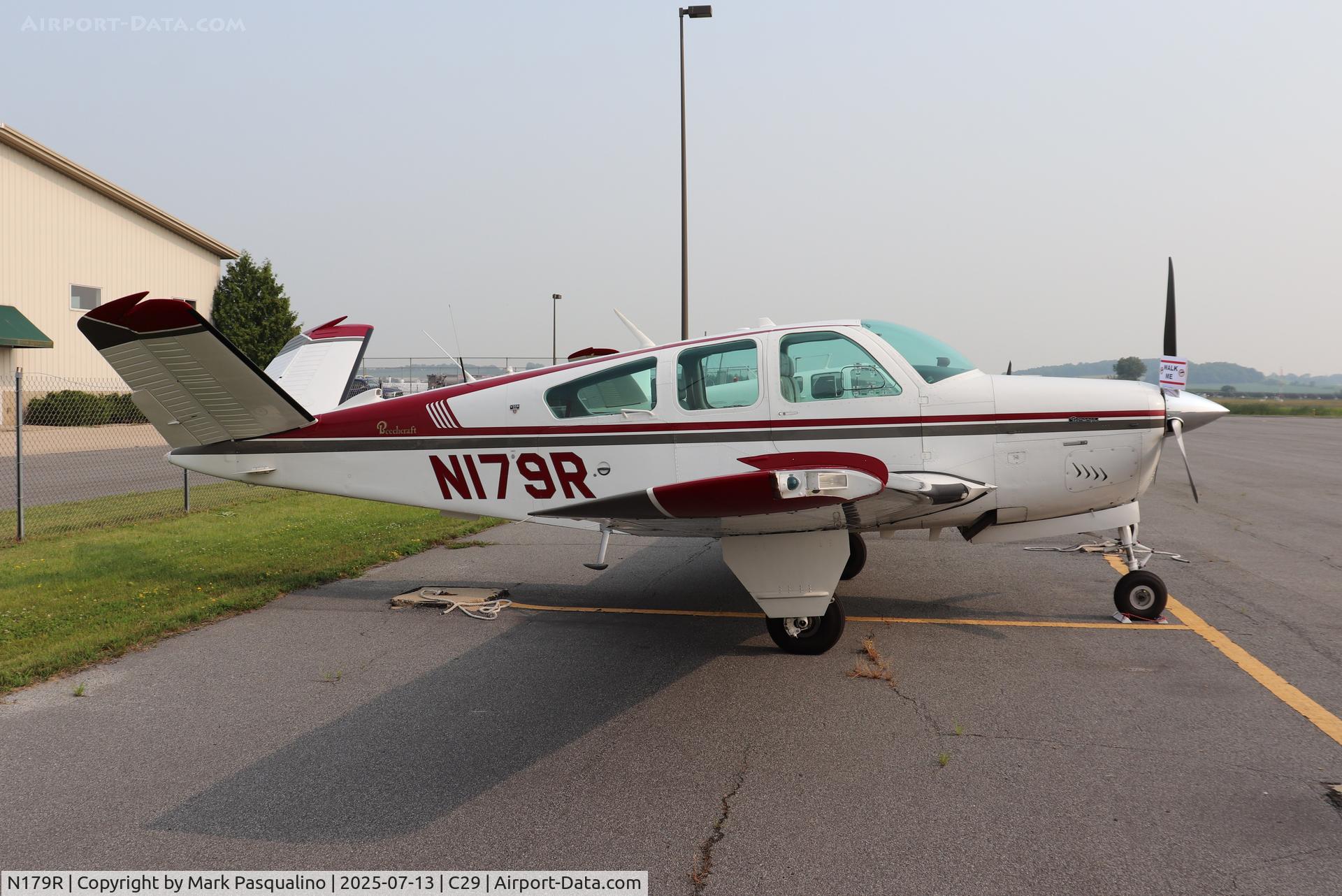 N179R, 1978 Beech V35B Bonanza C/N D-10179, Beech V35B