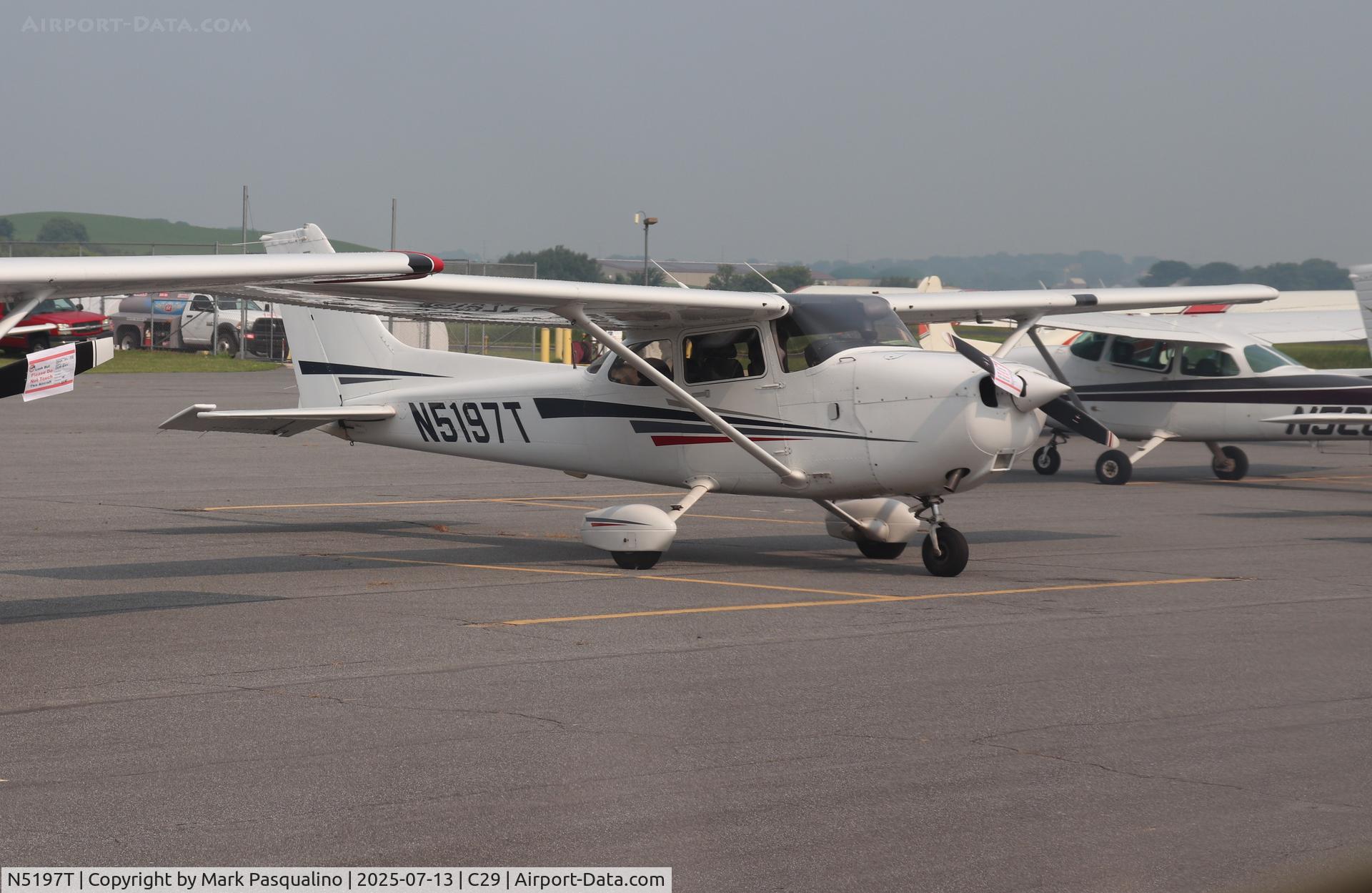 N5197T, 2002 Cessna 172S C/N 172S9131, Cessna 172S