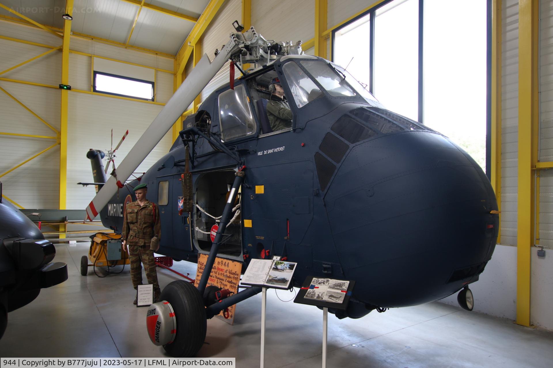 944, Sikorsky HSS-1 Seabat C/N SA41, at Saint-Victoret museum