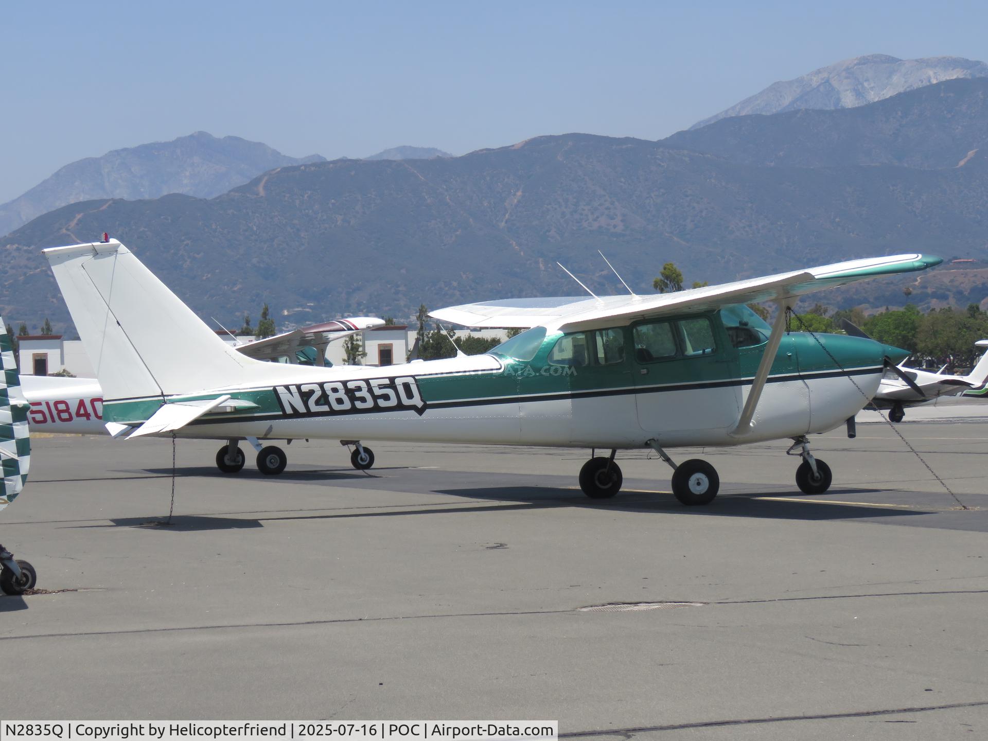 N2835Q, 1971 Cessna 172L C/N 17259835, Parked in transit parking