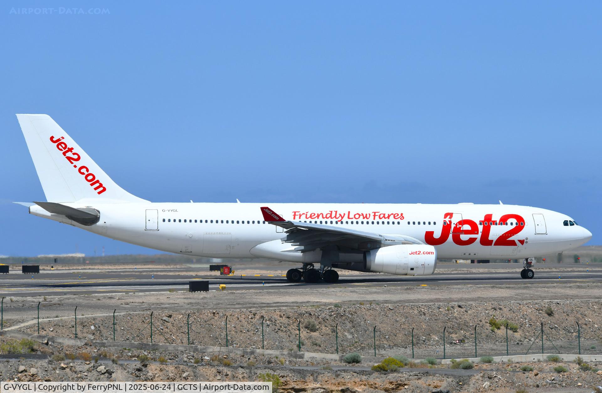 G-VYGL, 2013 Airbus KC3 Voyager (A330-243MRTT) C/N 1555, Jet2 A332 for take-off