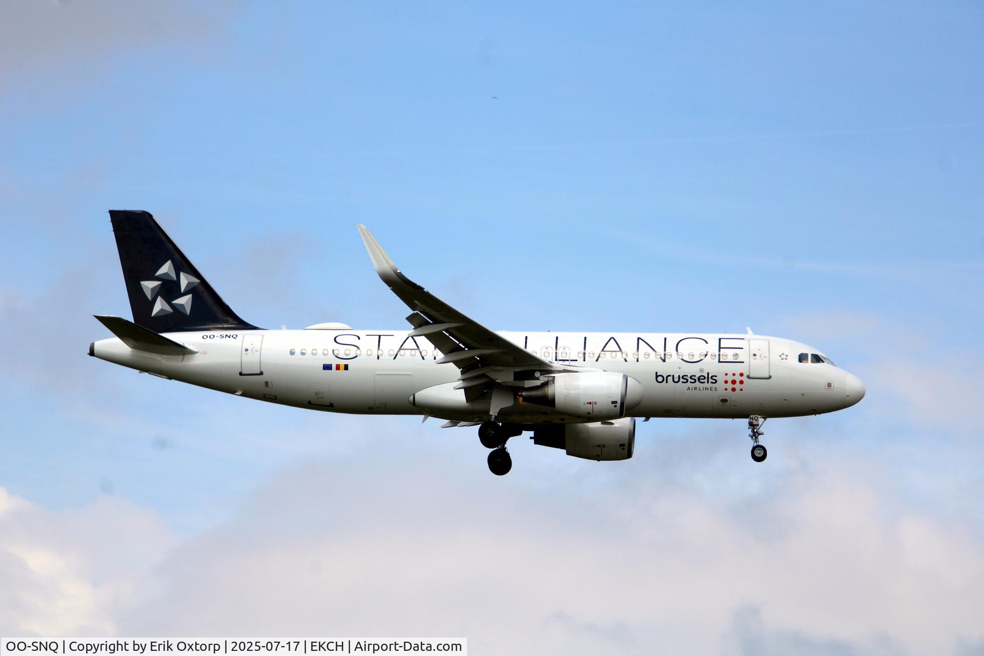 OO-SNQ, 2013 Airbus A320-214 C/N 5658, OO-SNQ landing rw 04L