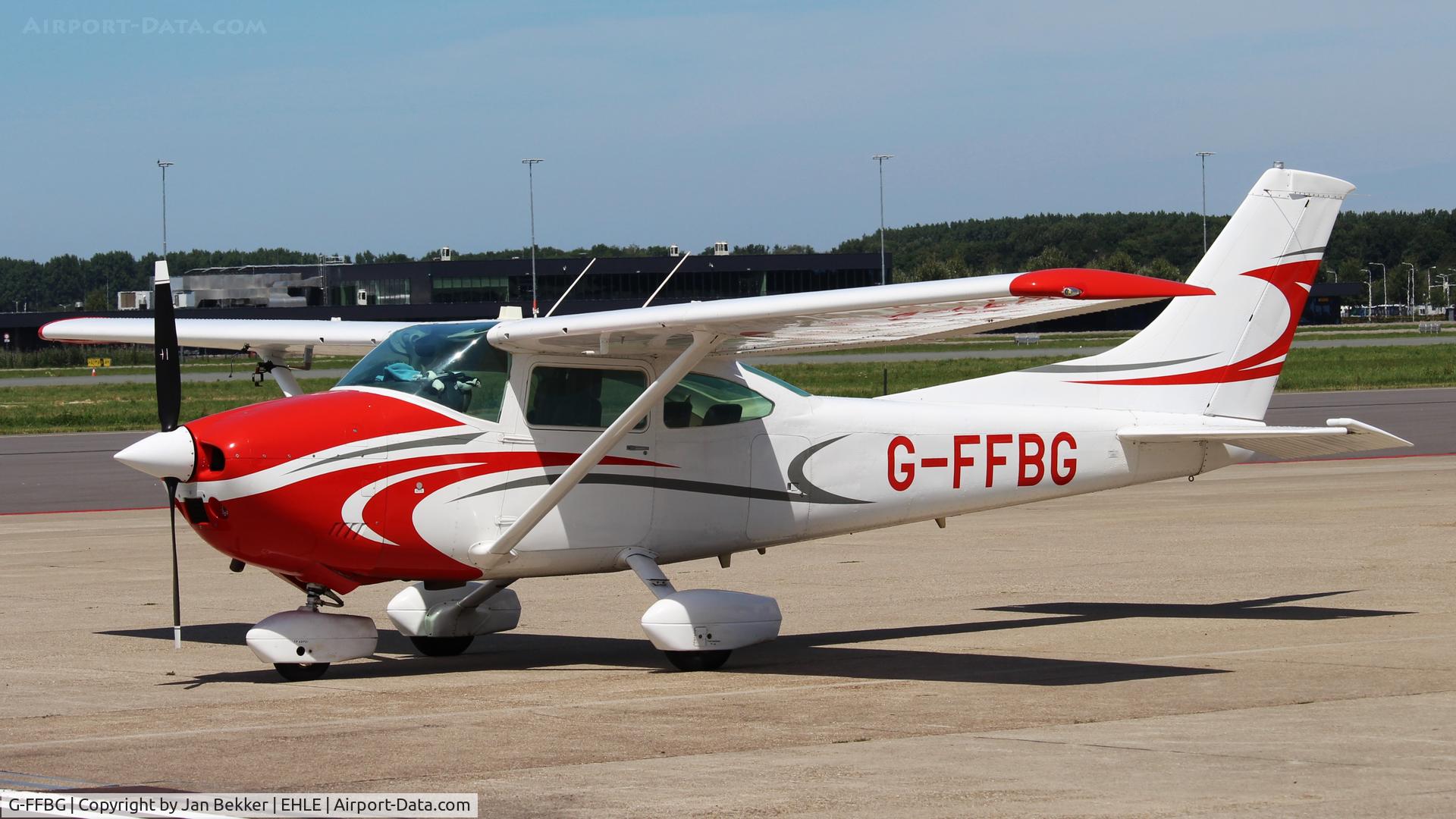 G-FFBG, 1977 Reims F182Q Skylane C/N F18200032, Lelystad Airport