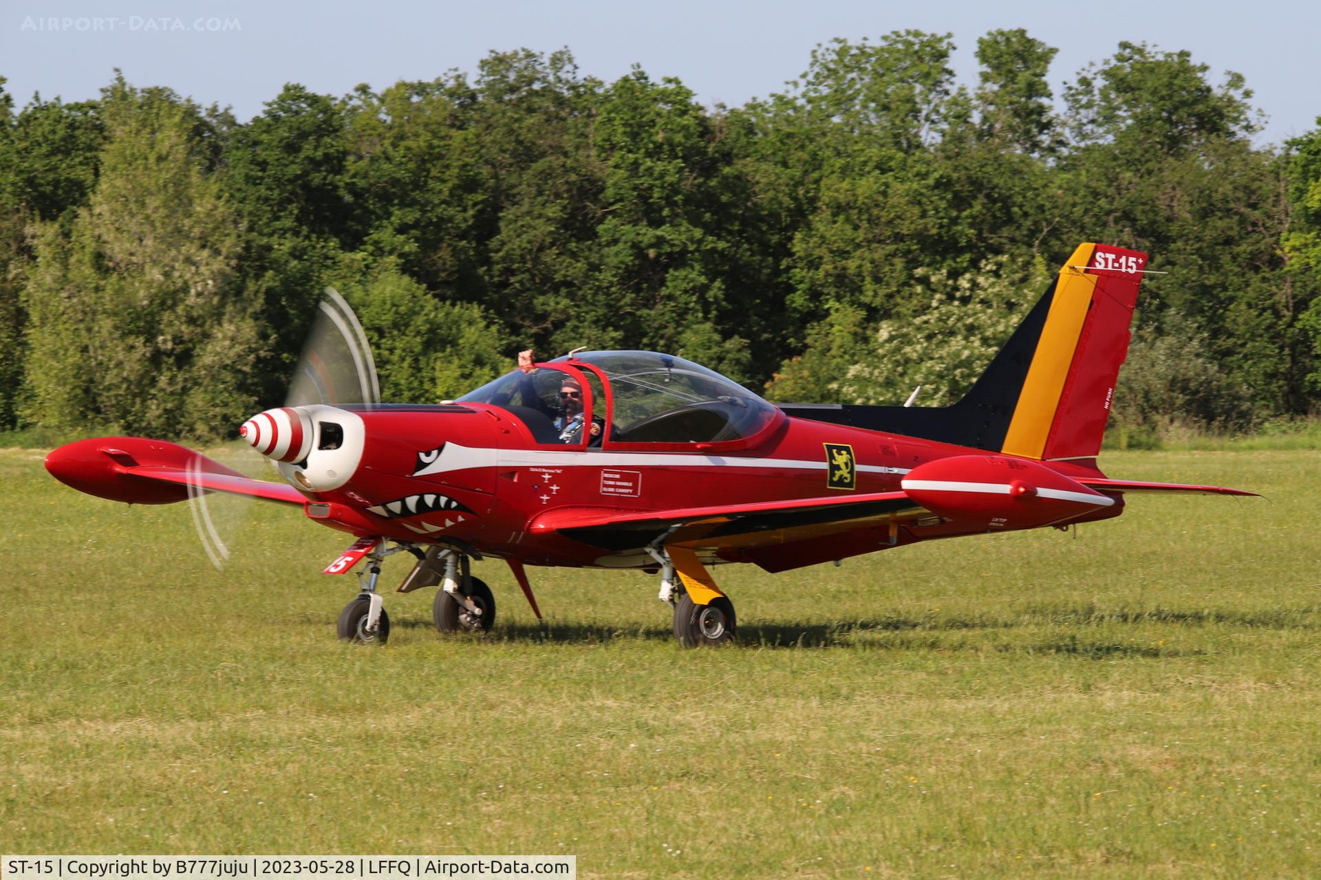 ST-15, SIAI-Marchetti SF-260M+ C/N 10-15, Ferté Alais 2023