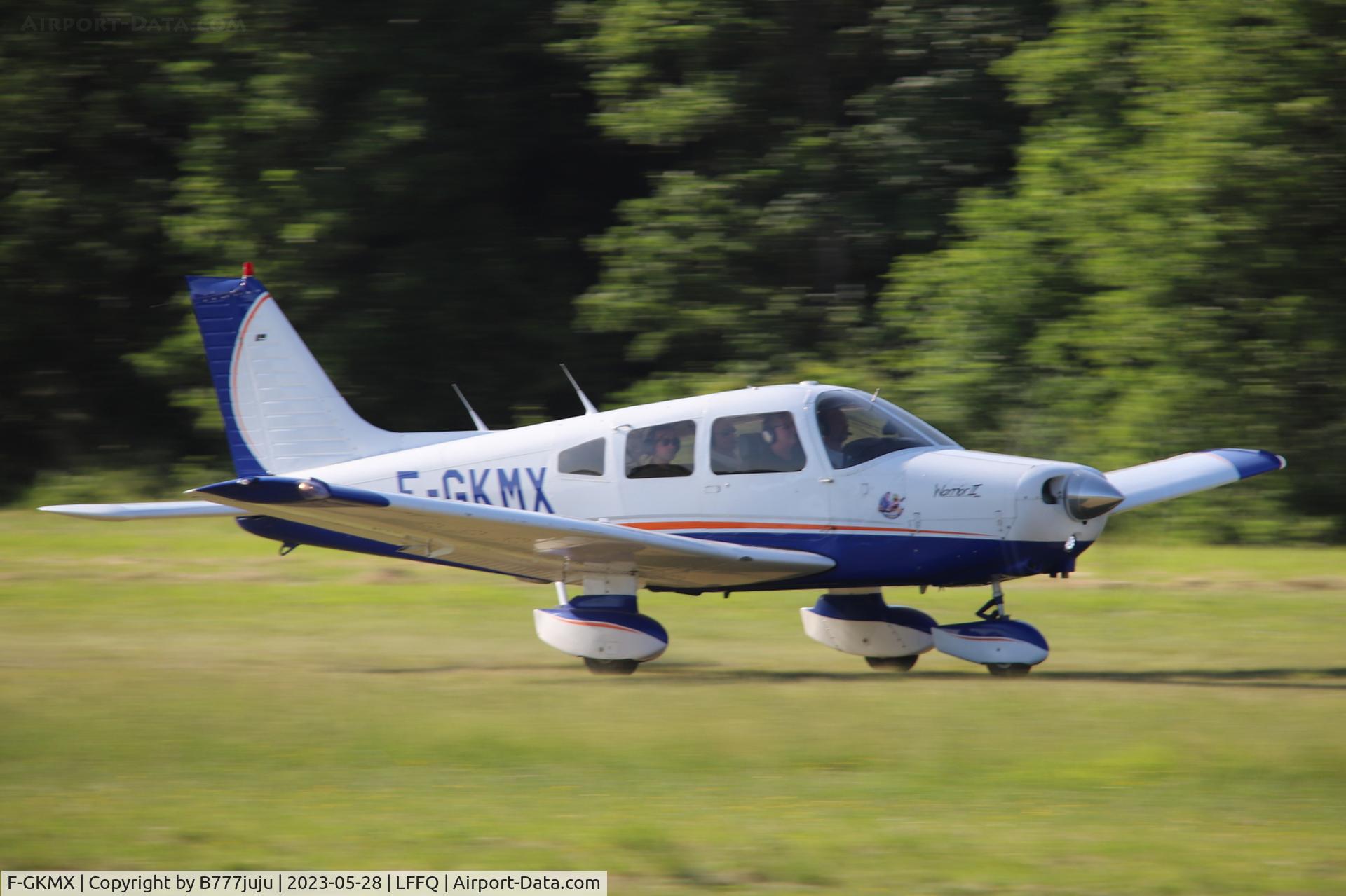 F-GKMX, Piper PA-28-161 Warrior II C/N 28-8616048, Ferté Alais 2023