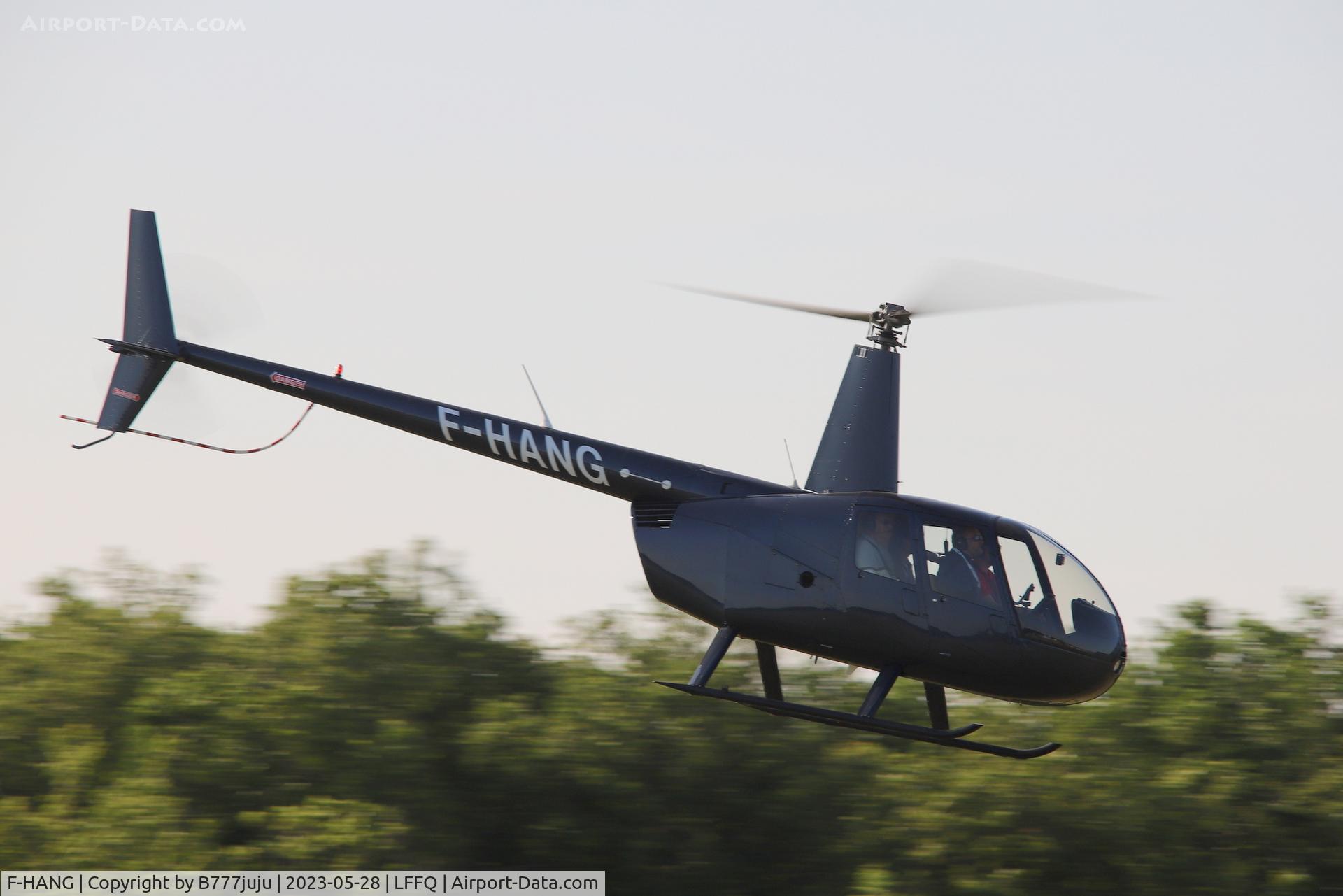 F-HANG, Robinson R44  Raven II C/N 10348, Ferté Alais 2023