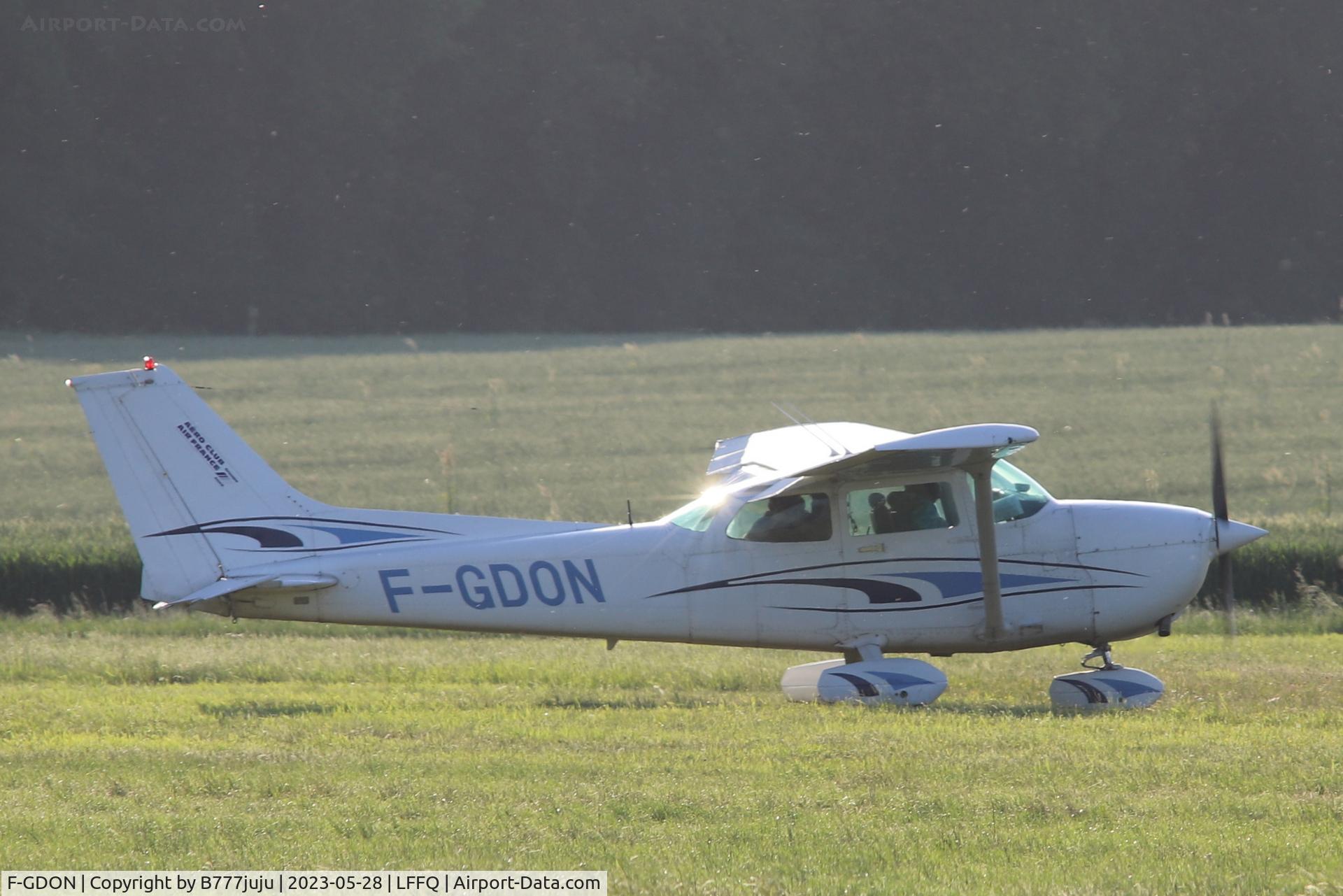 F-GDON, Reims F172P C/N 2203, Ferté Alais 2023