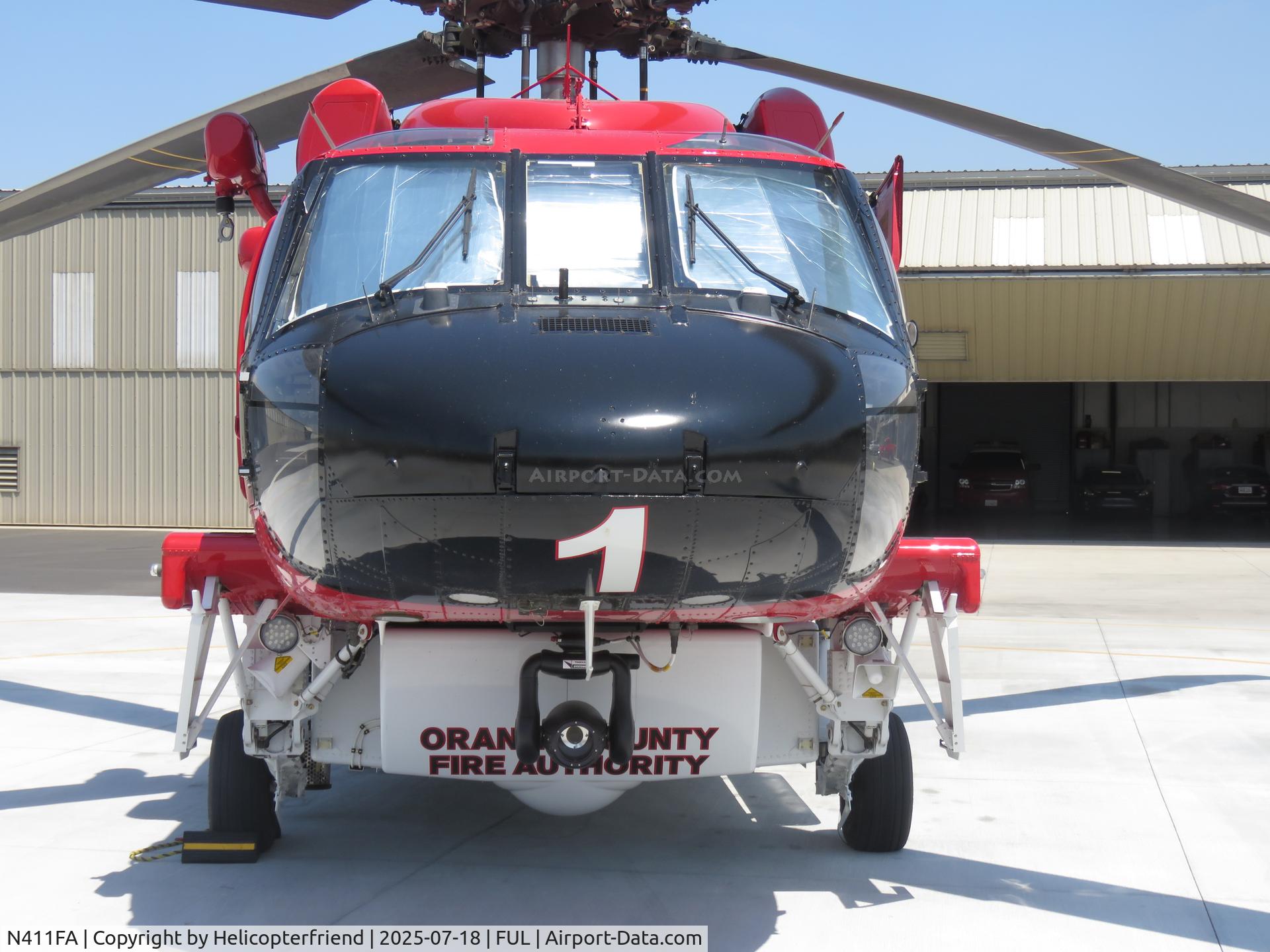 N411FA, 2022 Sikorsky S-70M Blackhawk (Firehawk) C/N 70.4119, 1000 gallon water tank, Nightsun type light