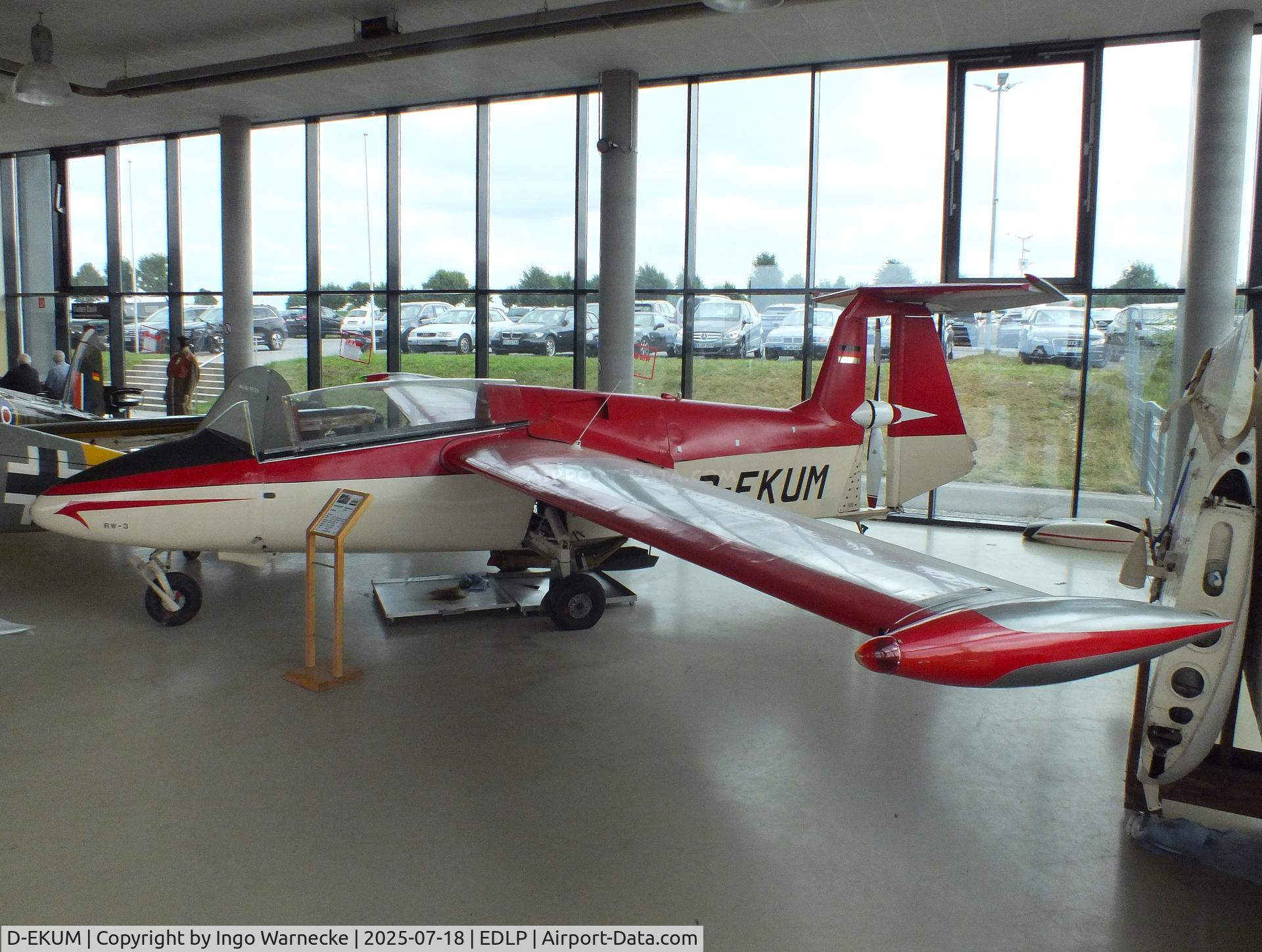 D-EKUM, RFB RW3-P75 Multoplan C/N 02, Rhein-Flugzeugbau (Fischer) RW-3-P75 Multoplan at the Quax-Flieger e.V. at PAD Paderborn Lippstadt airport