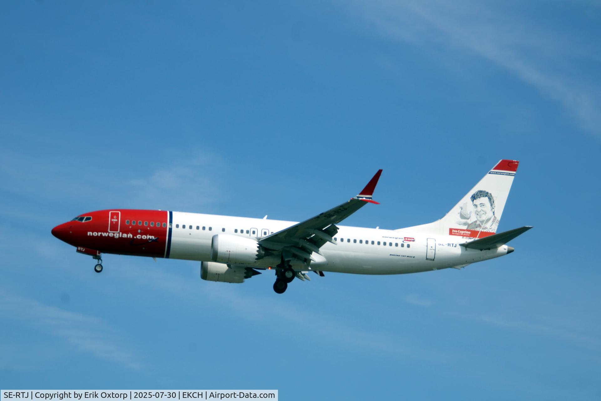 SE-RTJ, 2023 Boeing 737-8 MAX C/N 62903, SE-RTJ landing rw 30