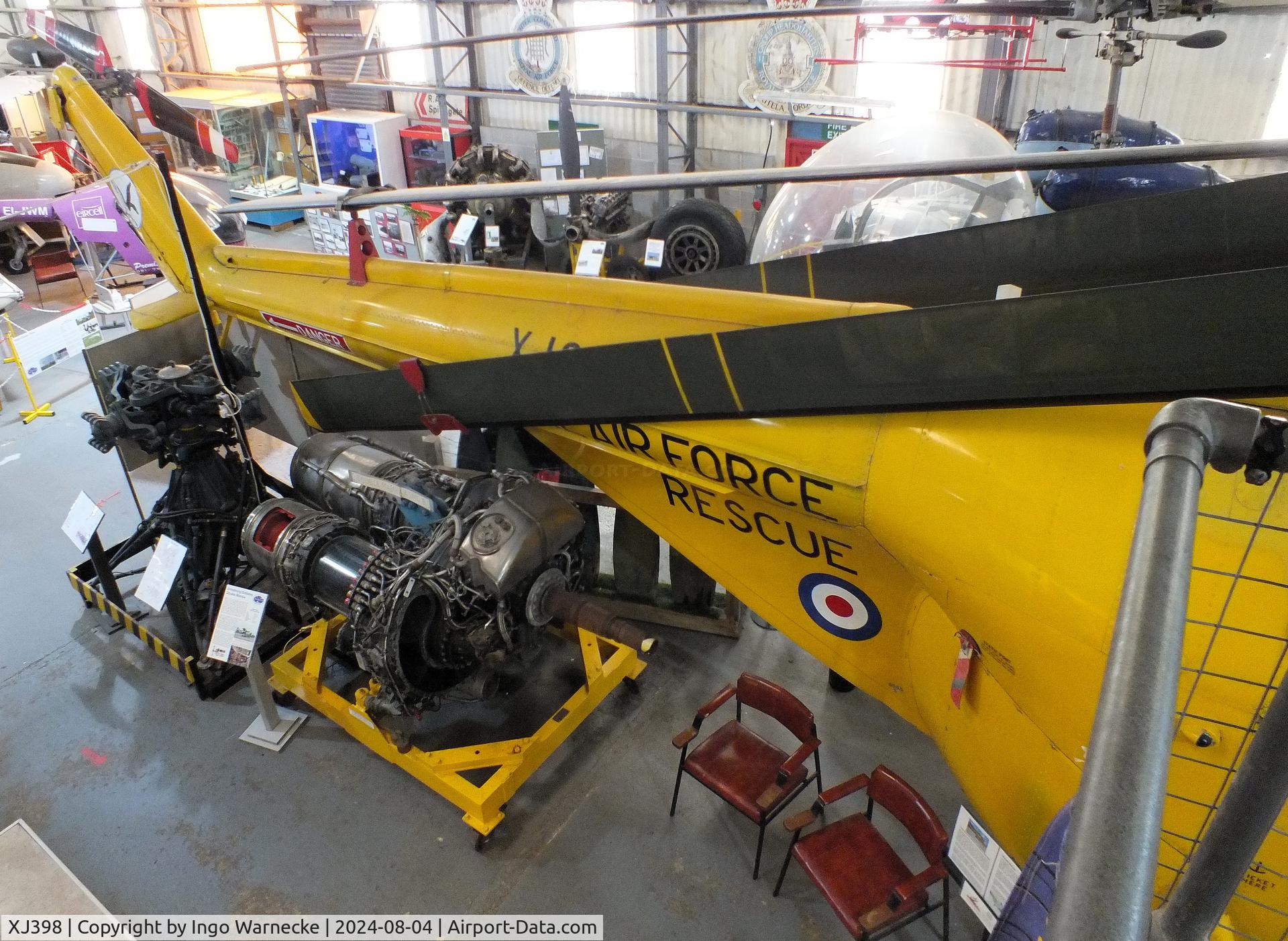 XJ398, 1955 Westland S.55 Whirlwind Series 3 C/N WA386, Westland Whirlwind HAR10 at the Aeroventure South Yorkshire Aircraft Museum, Doncaster