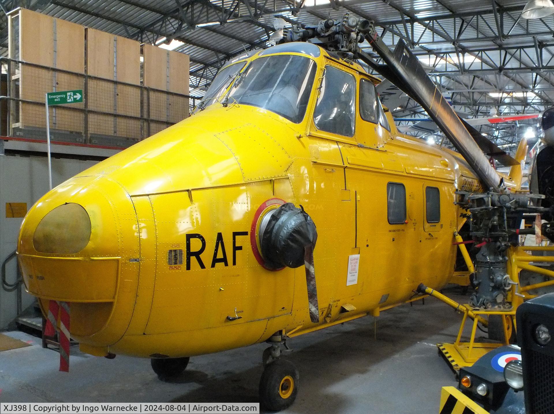 XJ398, 1955 Westland S.55 Whirlwind Series 3 C/N WA386, Westland Whirlwind HAR10 at the Aeroventure South Yorkshire Aircraft Museum, Doncaster