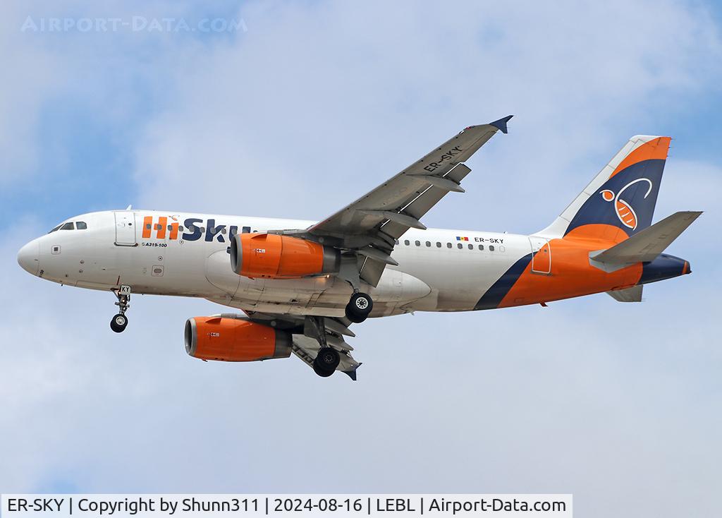 ER-SKY, 2004 Airbus A319-131 C/N 2326, Landing rwy 24R