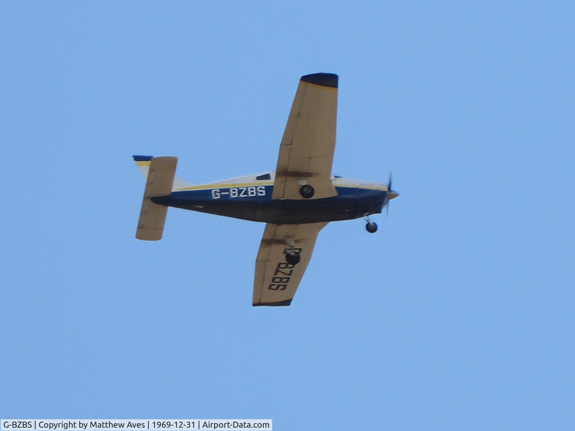 G-BZBS, 2000 Piper A-28-161 Cherokee Warrior III C/N 2842080, Over Ladle Hill, Hampshire
