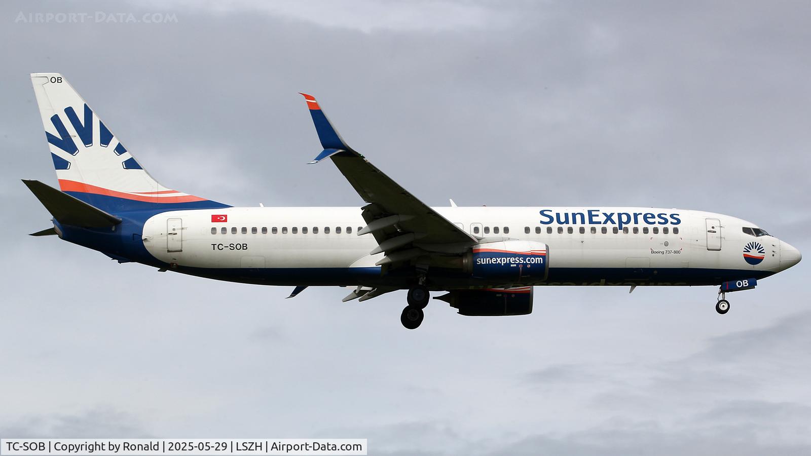 TC-SOB, 2016 Boeing 737-8HC C/N 61175, at zrh