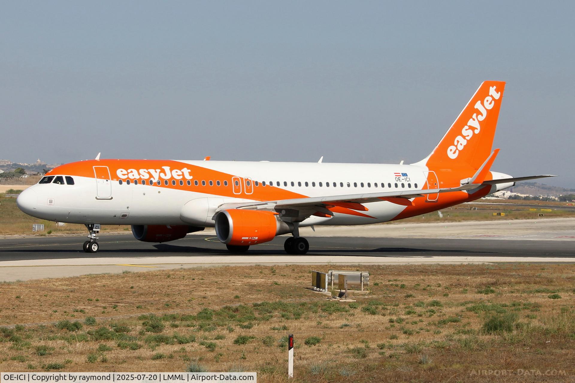 OE-ICI, 2015 Airbus A320-214 C/N 6918, Easyjet Europe, Airbus A320-214 reg OE-ICI exiting Park No9 at Malta getting ready for departure.