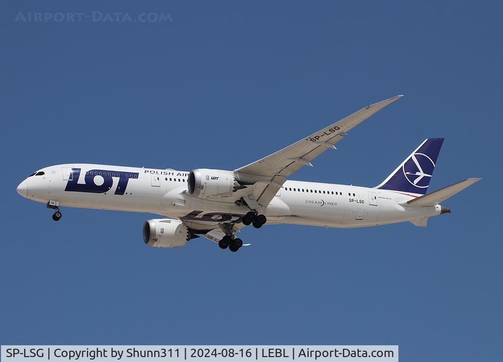 SP-LSG, 2019 Boeing 787-9 Dreamliner Dreamliner C/N 62144, Landing rwy 24R
