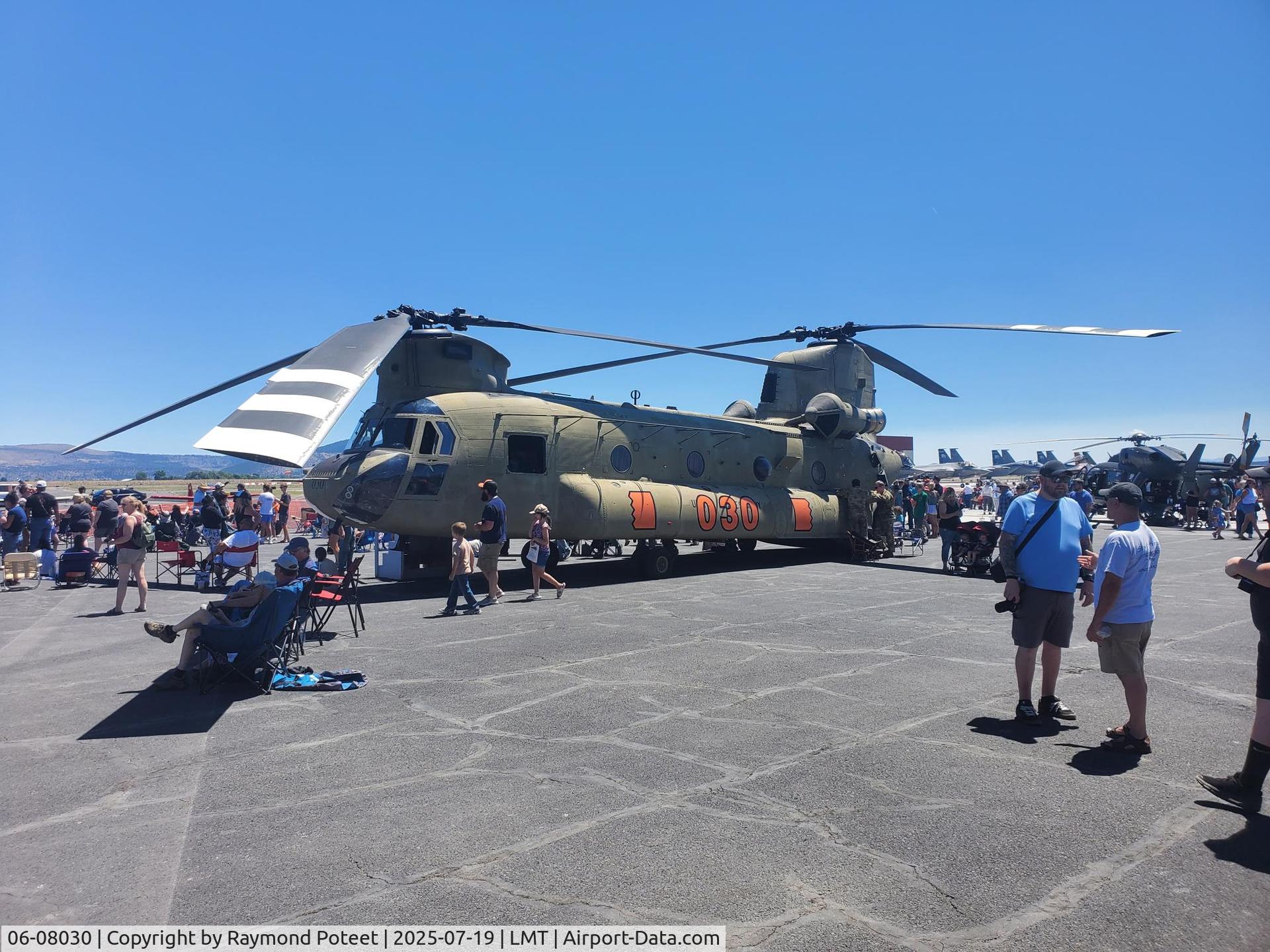 06-08030, 2006 Boeing CH-47F Chinook C/N M.8030, Wings and Eagles Air Show 2025, Klamath Falls, Oregon, static display