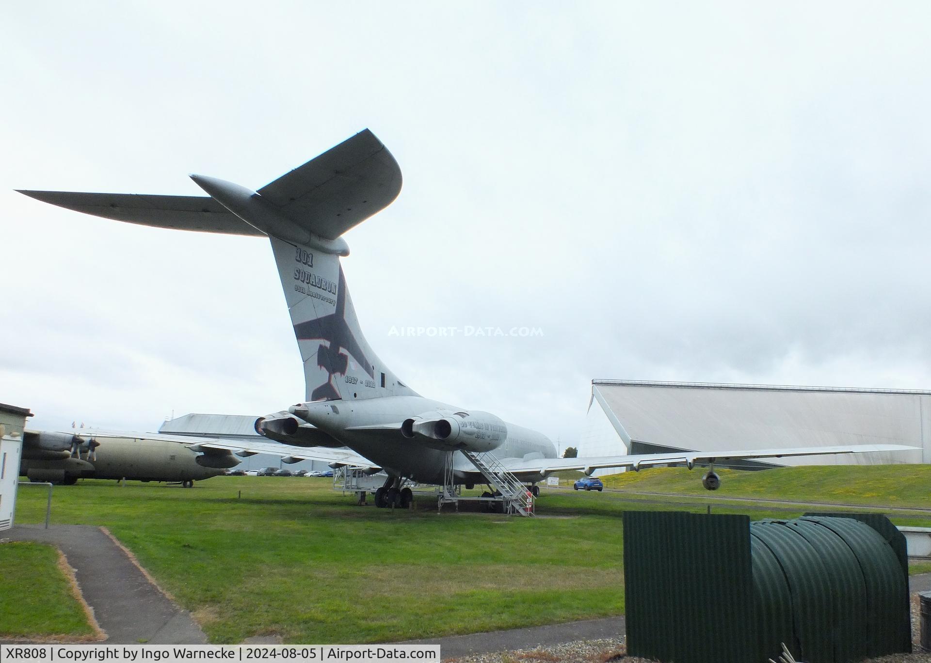 XR808, 1966 Vickers VC10 C.1 C/N 828, Vickers VC-10 C1K at the RAF Museum Cosford