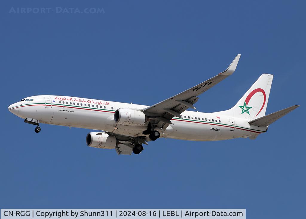 CN-RGG, 2011 Boeing 737-86N C/N 36829, Landing rwy 24R in modified old c/s... Special markings removed...