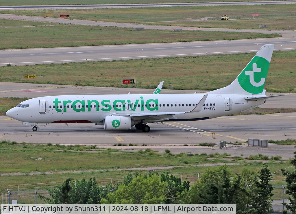 F-HTVJ, 2018 Boeing 737-8K2 C/N 62152, Taxiing holding point rwy 31R for departure...
