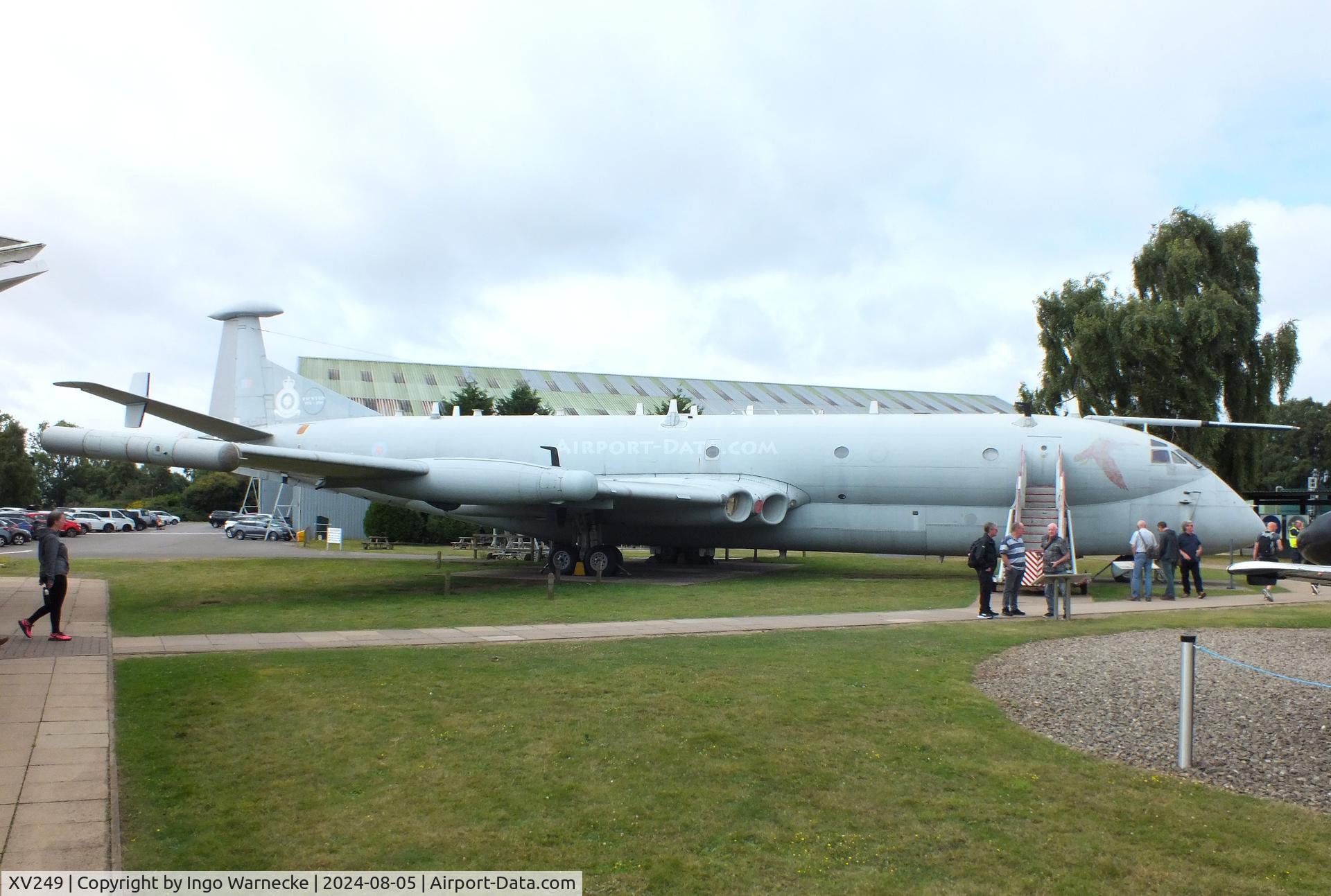 XV249, Hawker Siddeley Nimrod R.1 C/N 8024, Hawker Siddeley Nimrod R1 at the RAF Museum Cosford