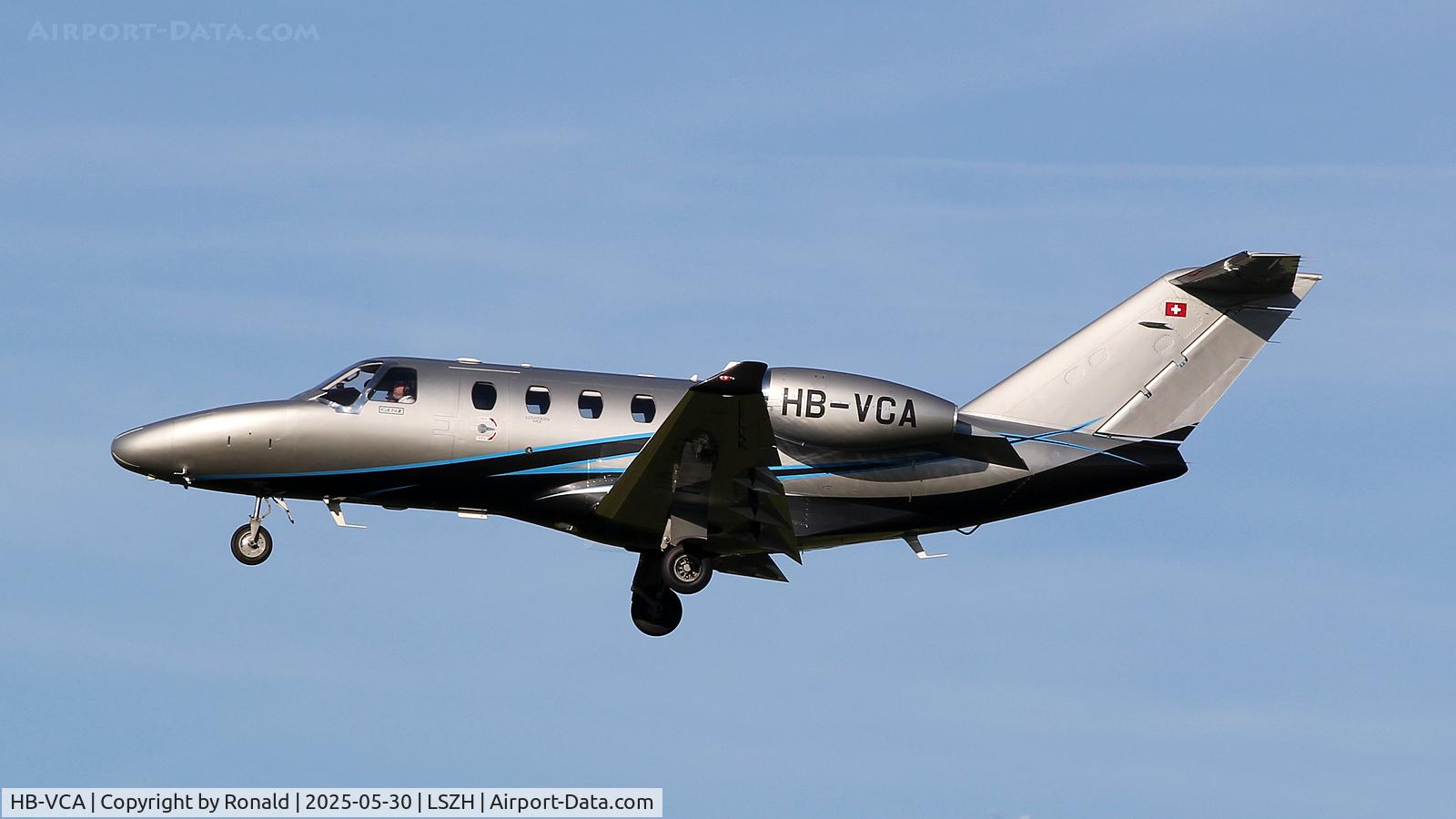 HB-VCA, 1969 Dassault Mystere 20DC C/N 208, at zrh