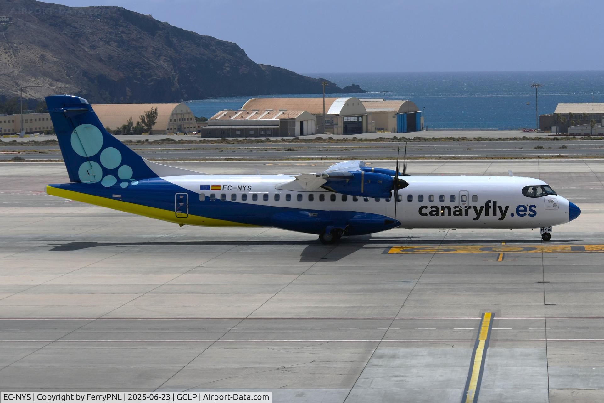 EC-NYS, 2008 ATR 72-212A C/N 785, Canaryfly ATR72 taxying to the runway