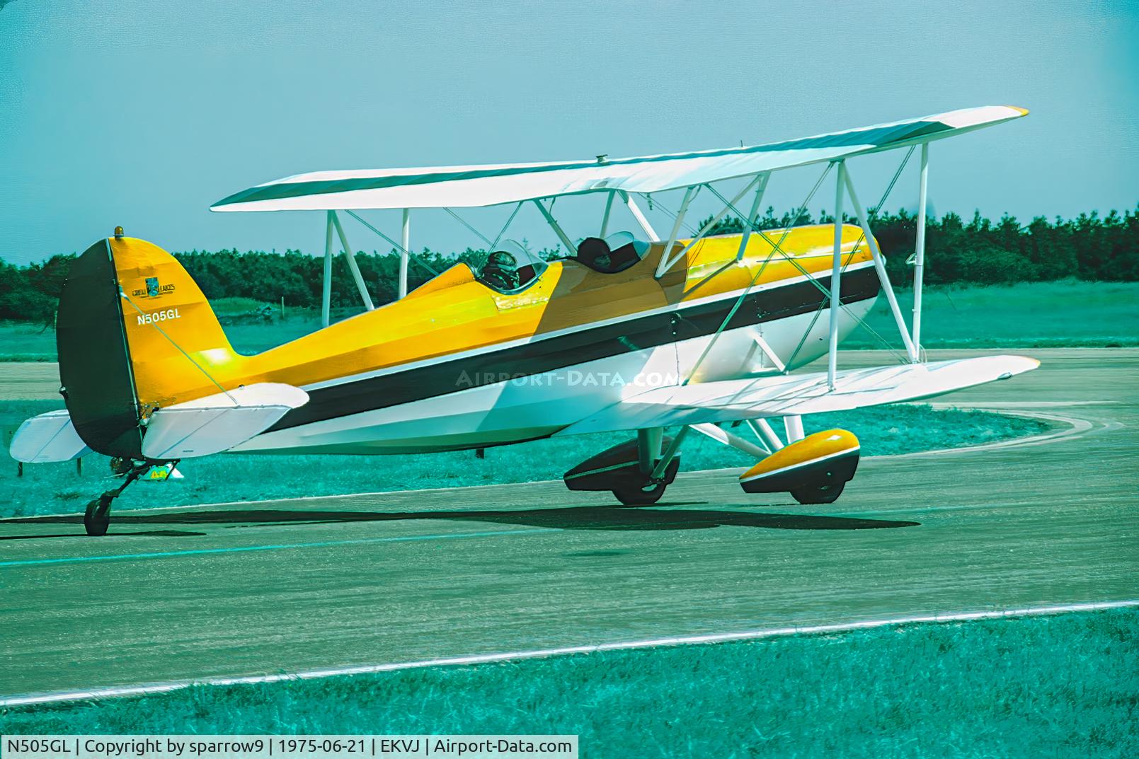 N505GL, 1974 Great Lakes 2T-1A-1 Sport Trainer C/N 0505, KZ-Rally 1975. Scanned from a slide