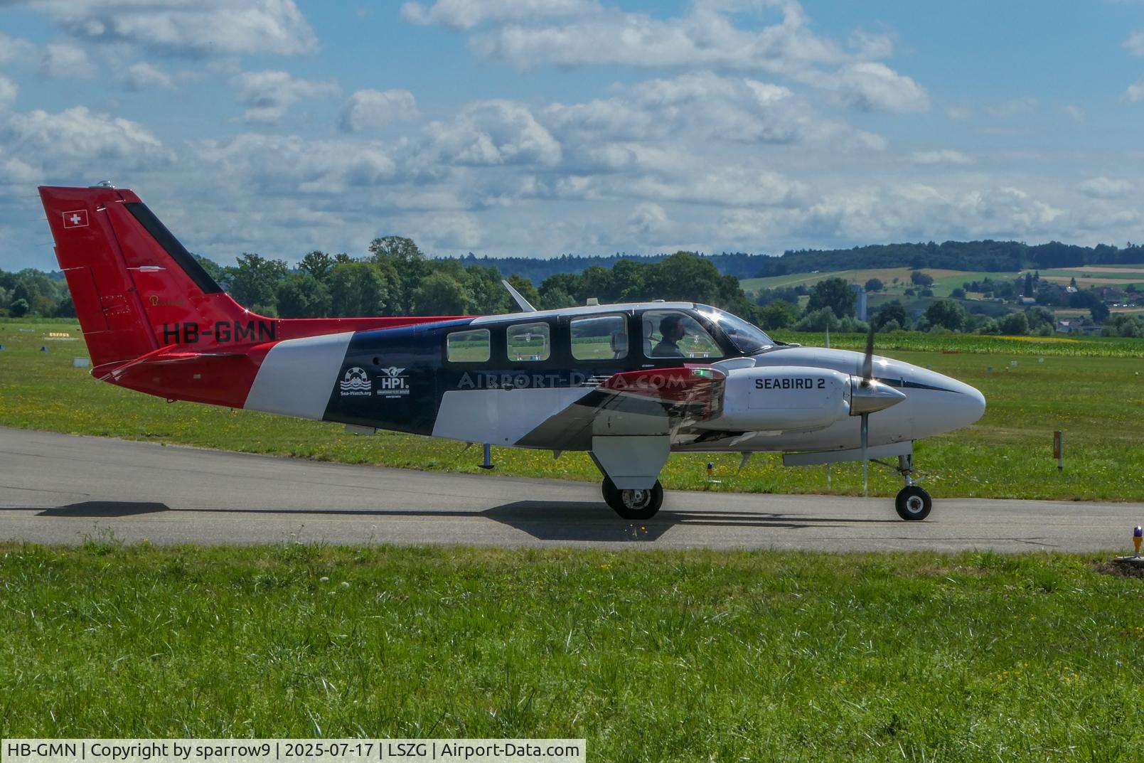 HB-GMN, 1998 Raytheon 58 Baron C/N TH-1852, Holding position 06 Grenchen