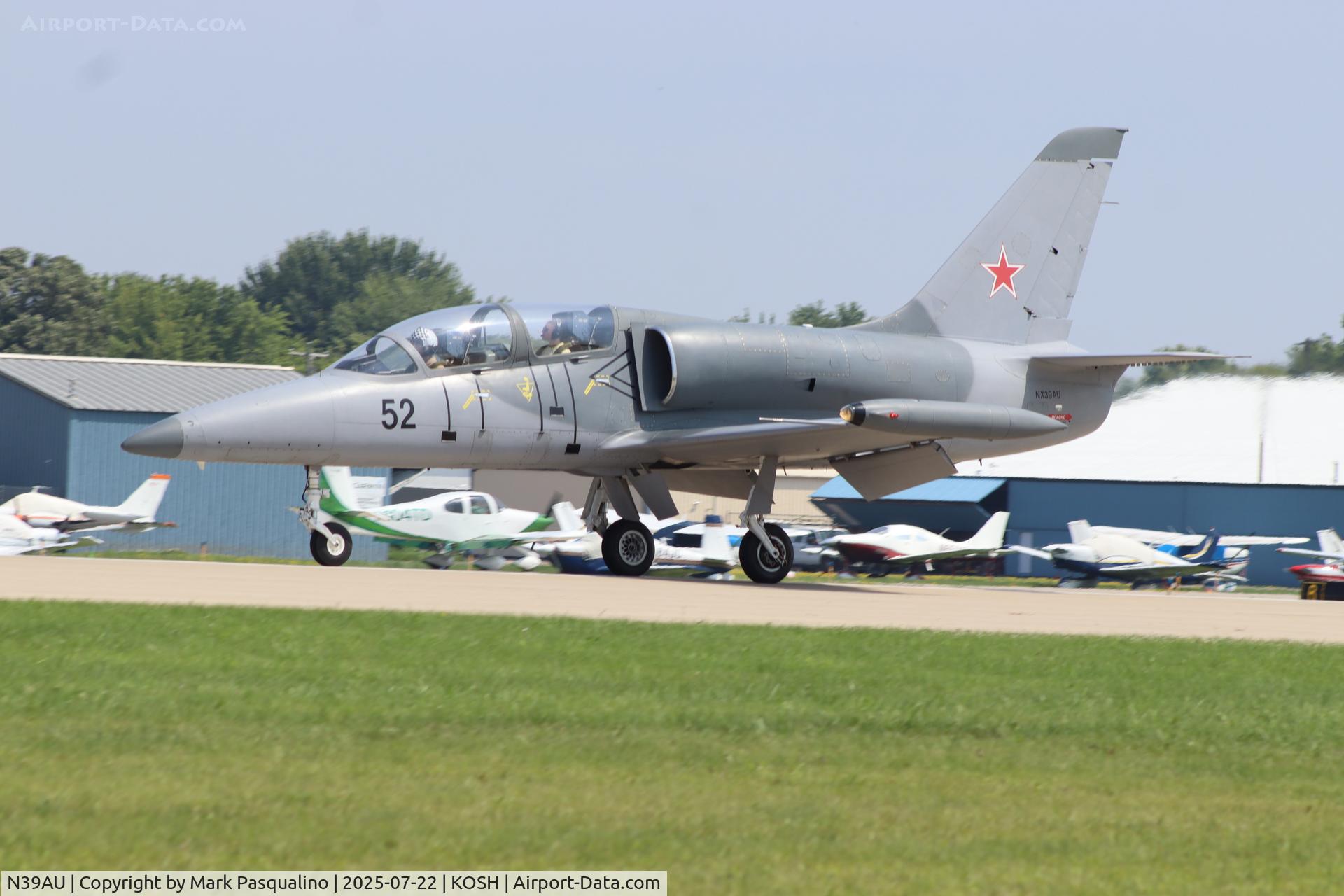 N39AU, 1980 Aero L-39 Albatros C/N 031603, Aero L39