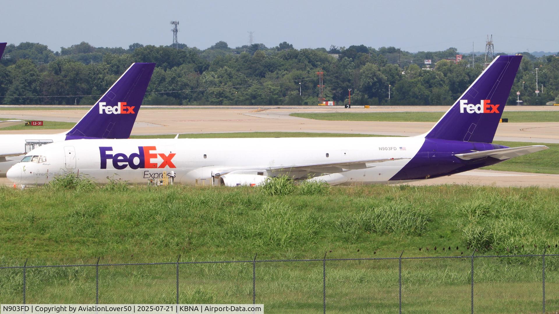 N903FD, 1993 Boeing 757-2B7 C/N 27124, FedEx 752SF