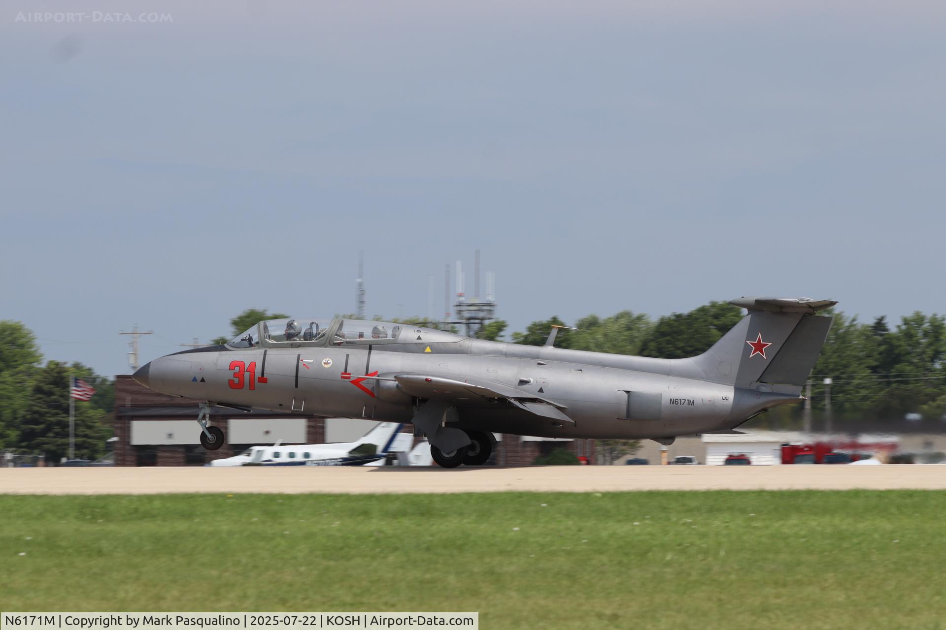 N6171M, 1966 Aero L-29 Delfin C/N 691942, Aero L-29 Delfin